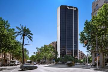 Hines invests €20M to renovate the Banco Sabadell tower in Barcelona