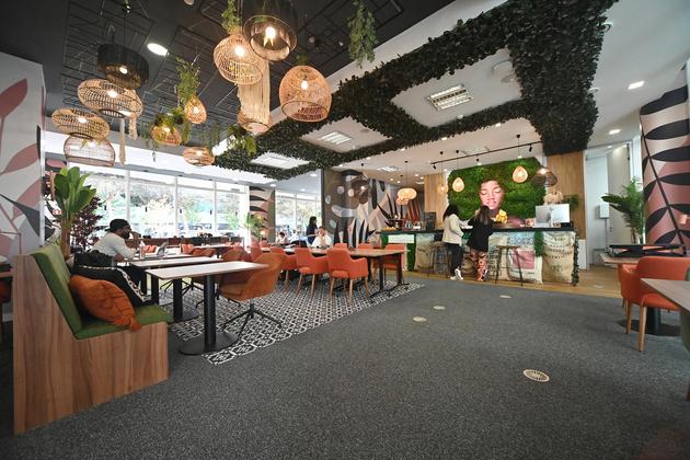 Avila Spaces inaugura Cowork Café com novos espaços de trabalho híbridos