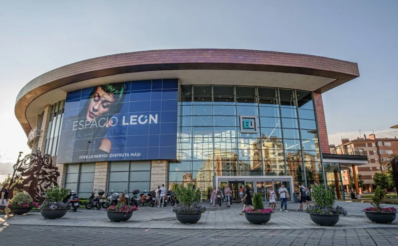 Blackstone puts Espacio León shopping centre up for sale
