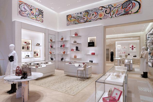 Dior abre a sua primeira loja própria em Portugal