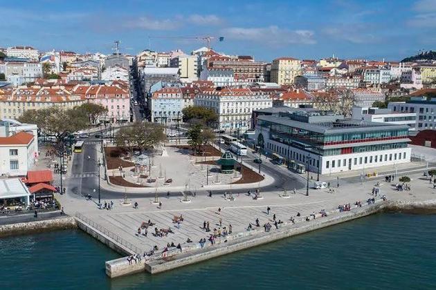 Turistas dos cruzeiros em Lisboa vão pagar taxa única de 2 euros