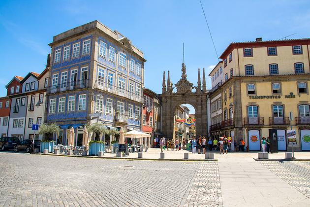 Braga reduz IMI em 20% para incentivar mercado de arrendamento